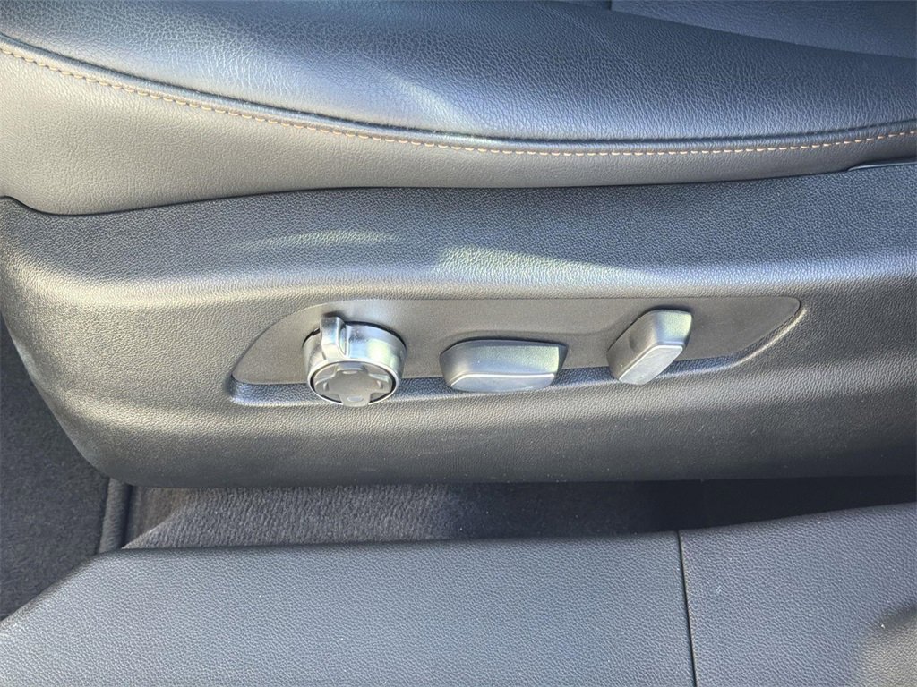 Certified 2023 Cadillac XT4 Sport w/ Cold Weather Package image 23