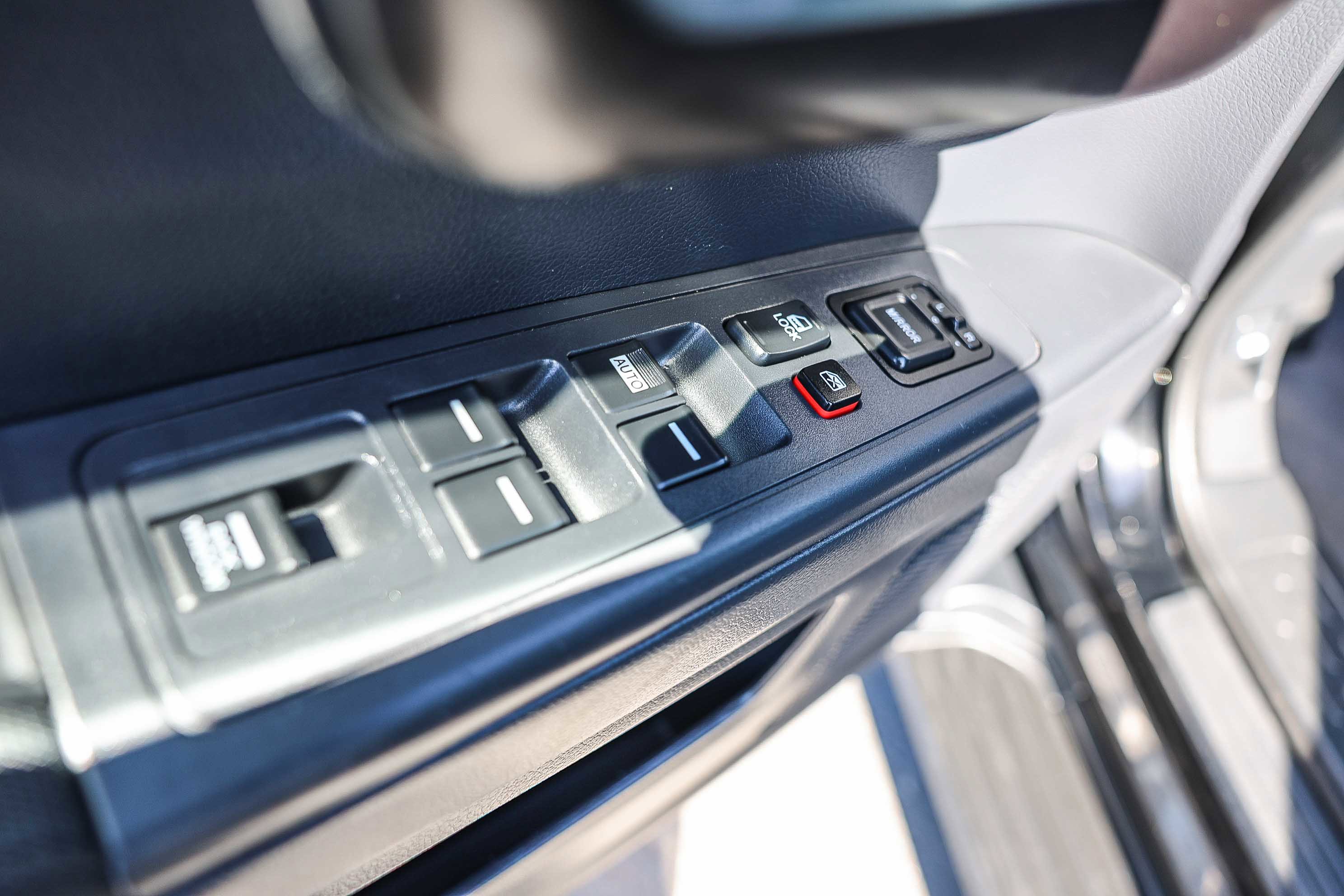 Used 2014 Honda Ridgeline Sport image 10