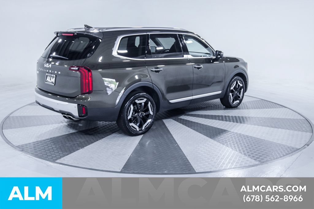 Used 2024 Kia Telluride S w/ S Sunroof Package FWD image 10