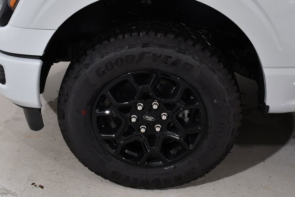 New 2026 Ford F150 XLT w/ Equipment Group 302A MID image 24