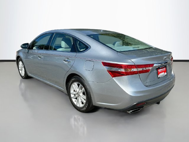 Used 2015 Toyota Avalon XLE FWD image 8