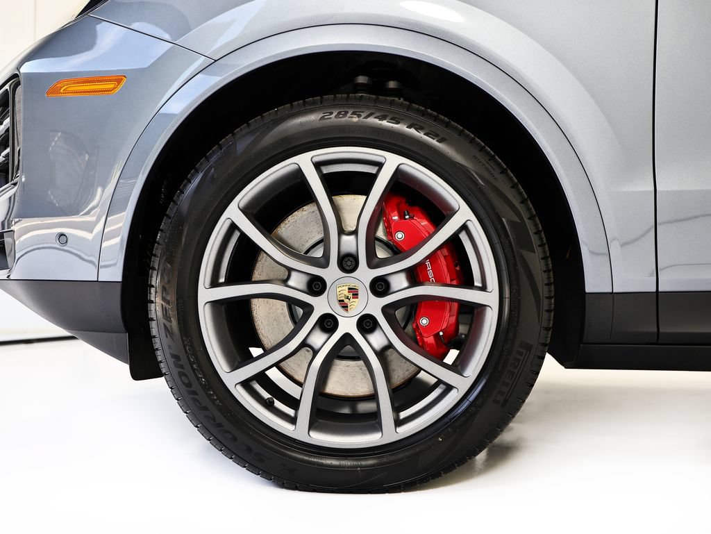 New 2026 Porsche Cayenne S AWD/4WD image 13