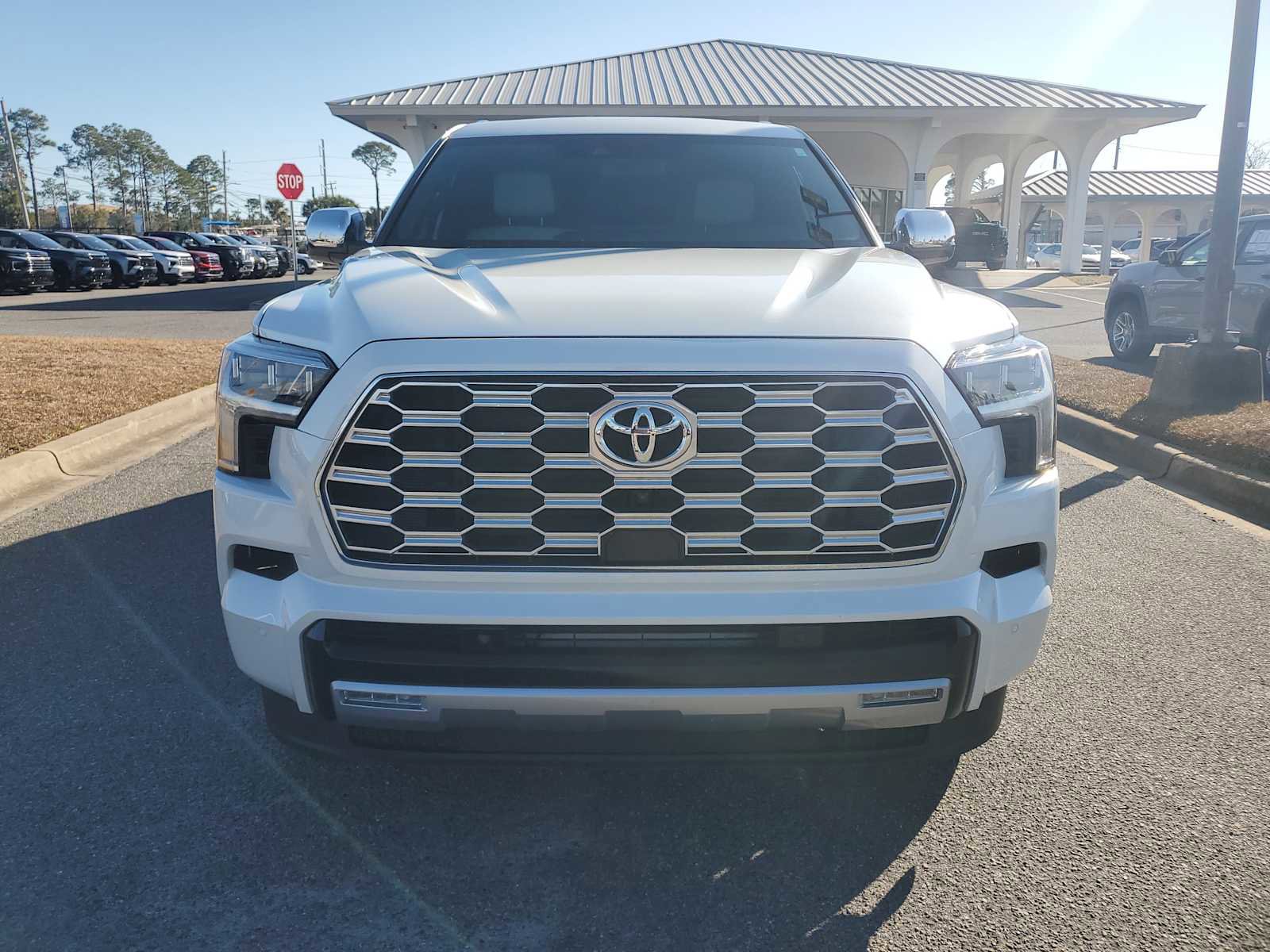 Used 2025 Toyota Sequoia Capstone image 9