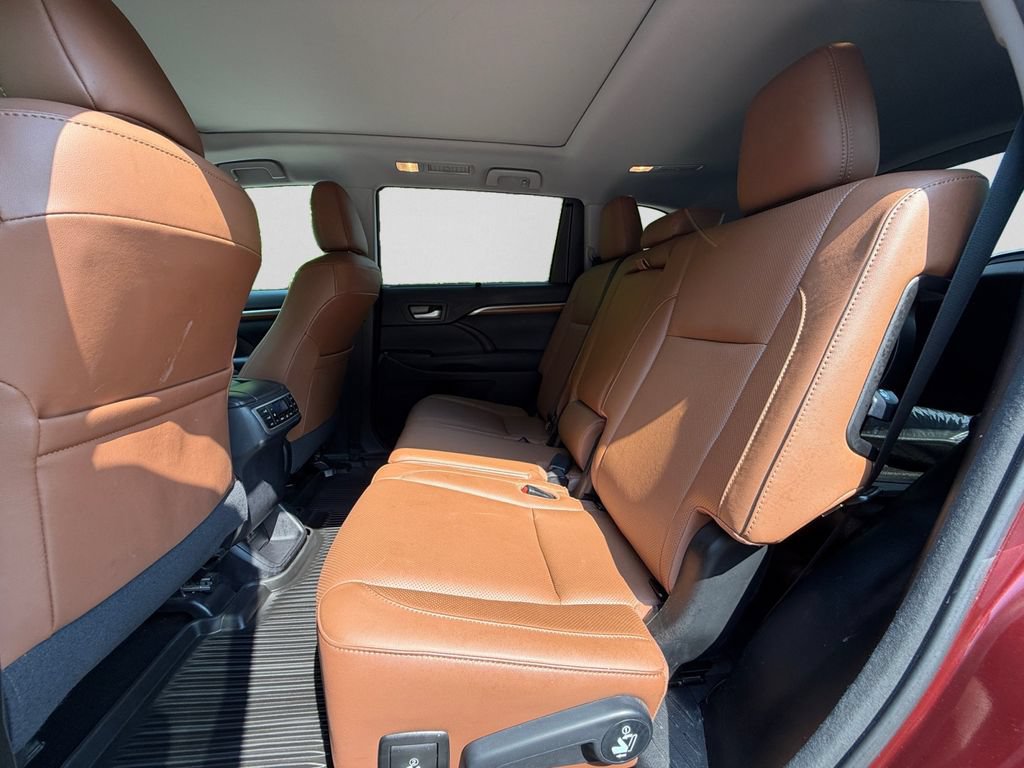Used 2017 Toyota Highlander Limited Platinum w/ Protection Package #3 AWD/4WD image 26