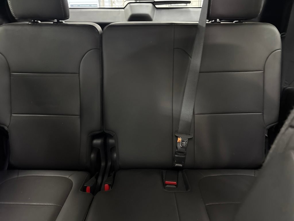 Used 2023 Chevrolet Traverse Premier AWD/4WD image 20