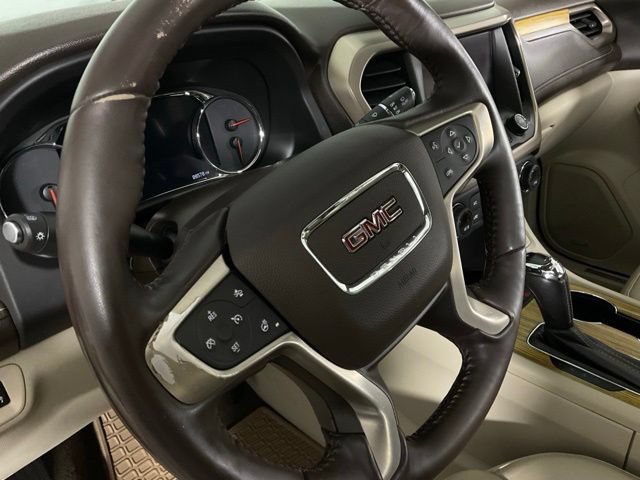 Used 2017 GMC Acadia Denali w/ Technology Package FWD image 21