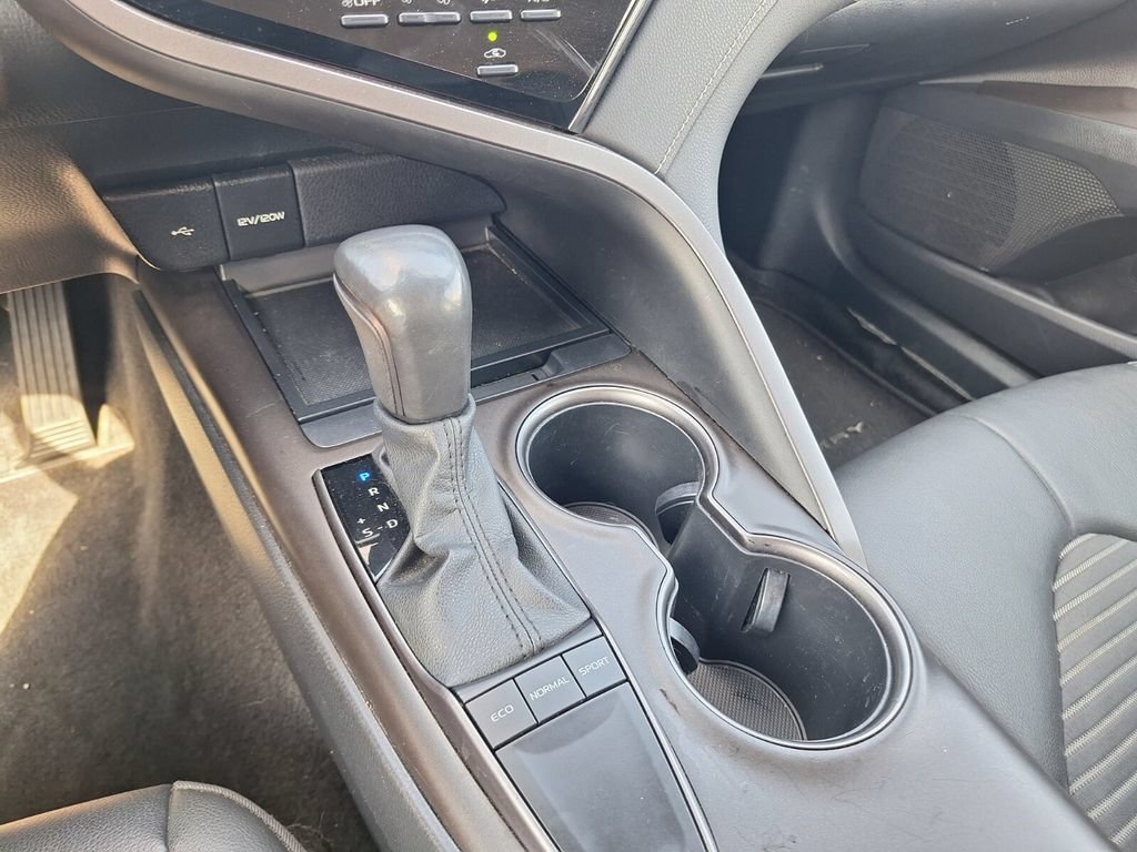 Used 2023 Toyota Camry SE FWD image 13