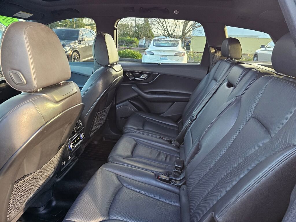 Used 2018 Audi Q7 3.0T Prestige image 20