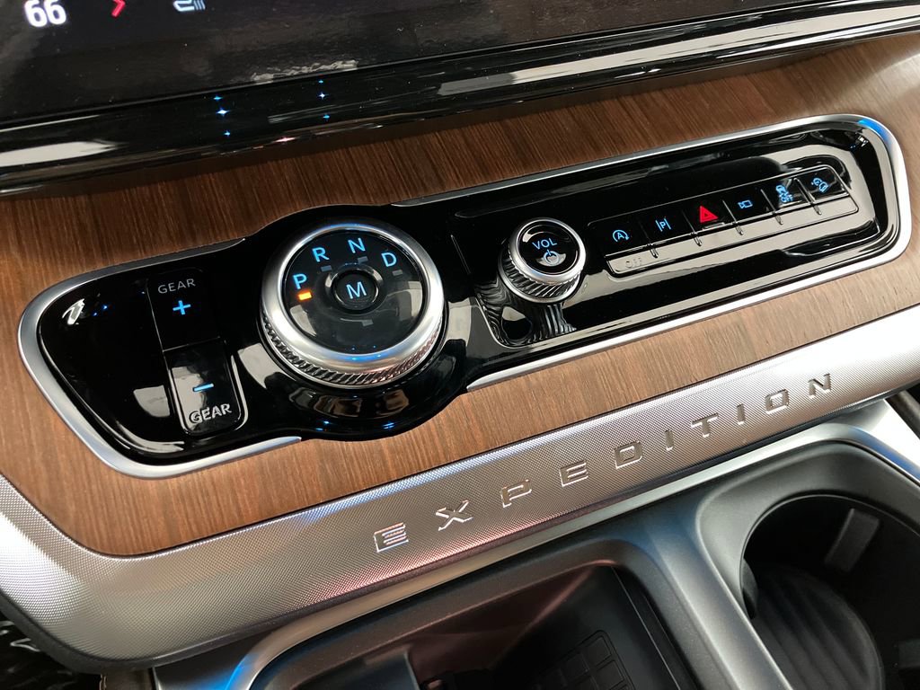 New 2025 Ford Expedition Max King Ranch image 26