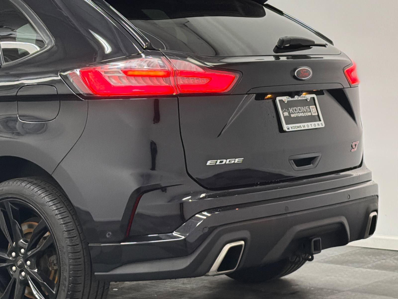 Used 2019 Ford Edge ST w/ Equipment Group 401A AWD/4WD image 7