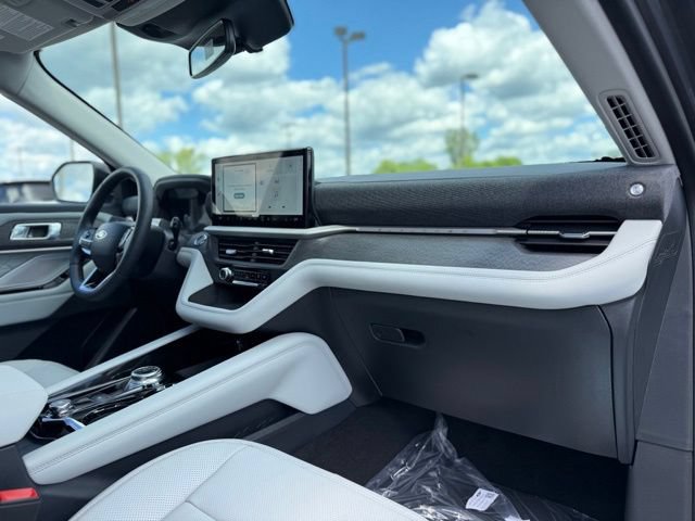 New 2026 Ford Explorer Platinum w/ LUX Leather Package AWD/4WD image 20