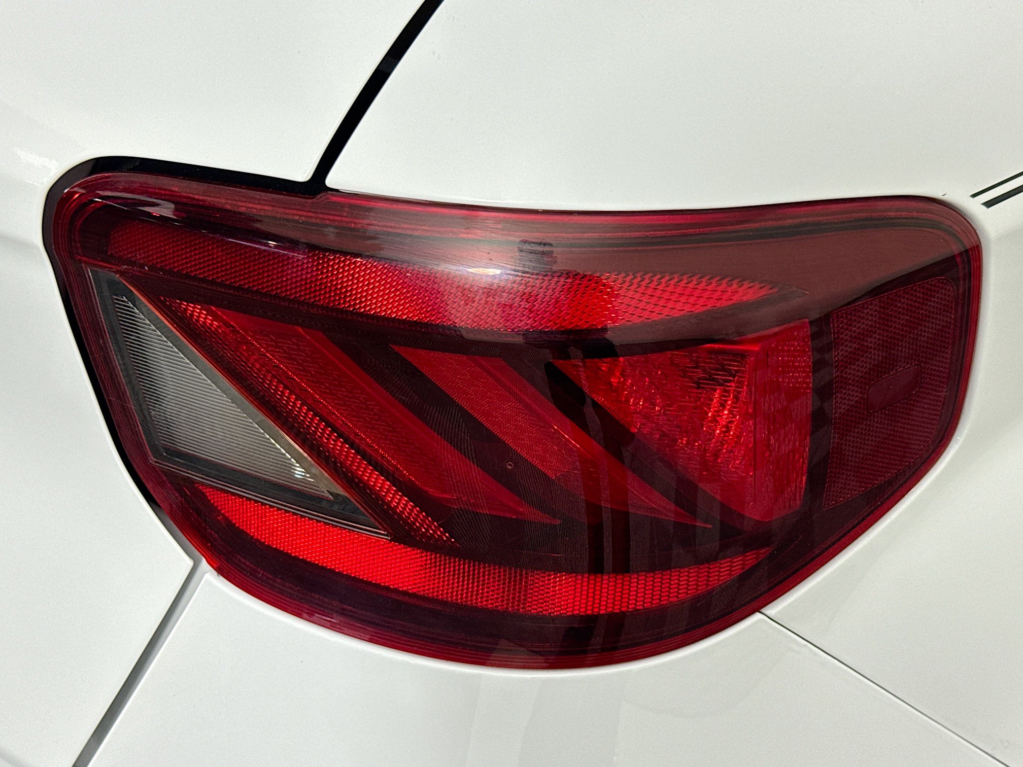 Used 2026 Hyundai Venue SEL FWD image 32