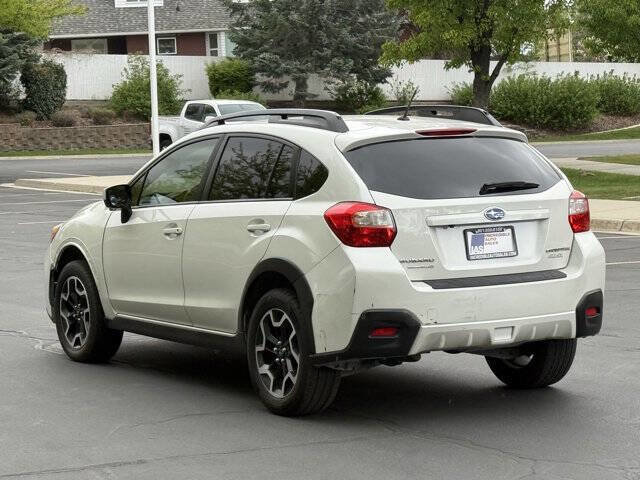 Used 2016 Subaru Crosstrek 2.0i Premium w/ Moonroof Package AWD/4WD image 6