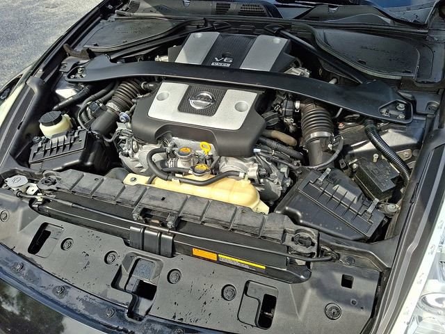 Used 2016 Nissan 370Z Touring Sport RWD image 29