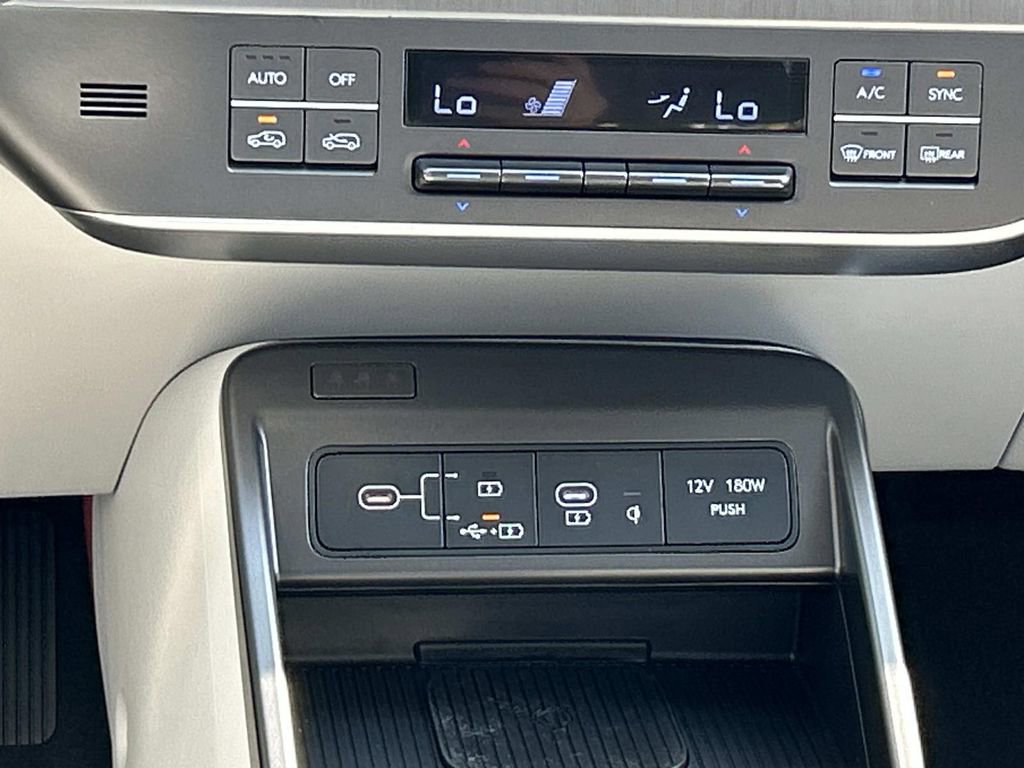 New 2026 Hyundai Kona SEL Premium image 25