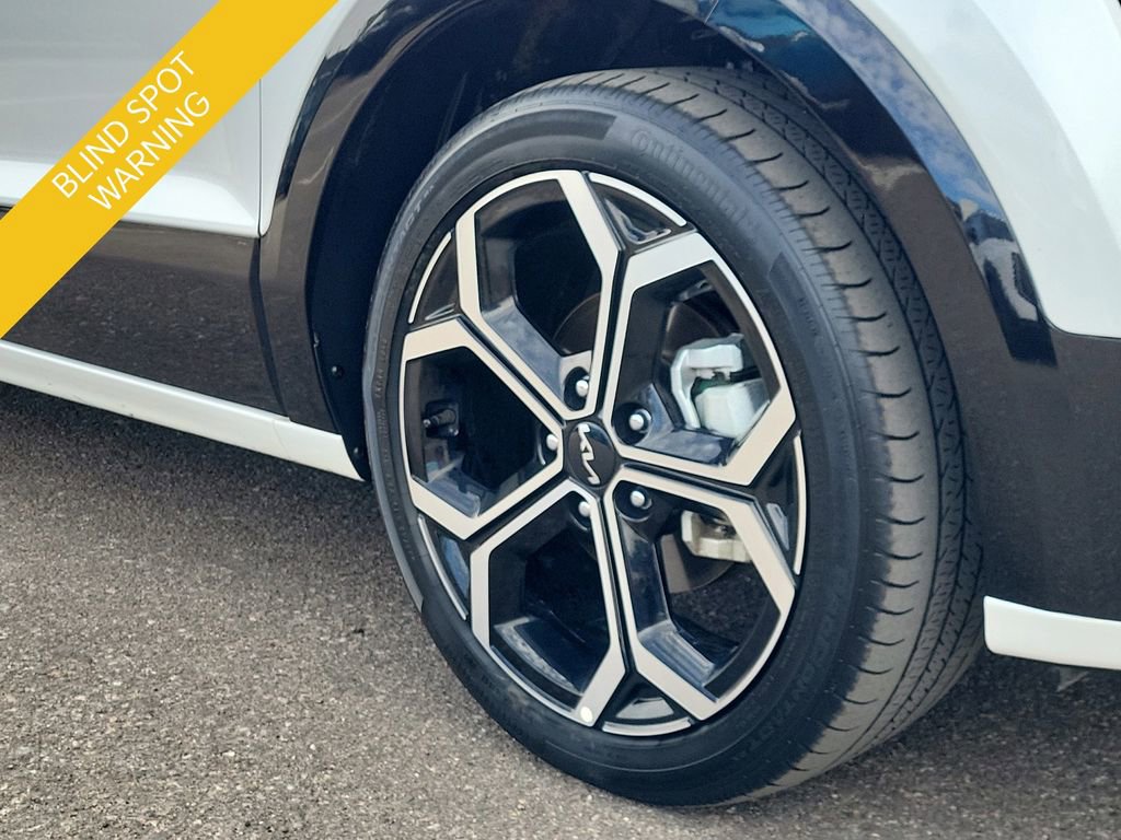 Certified 2023 Kia Niro EX Touring image 8