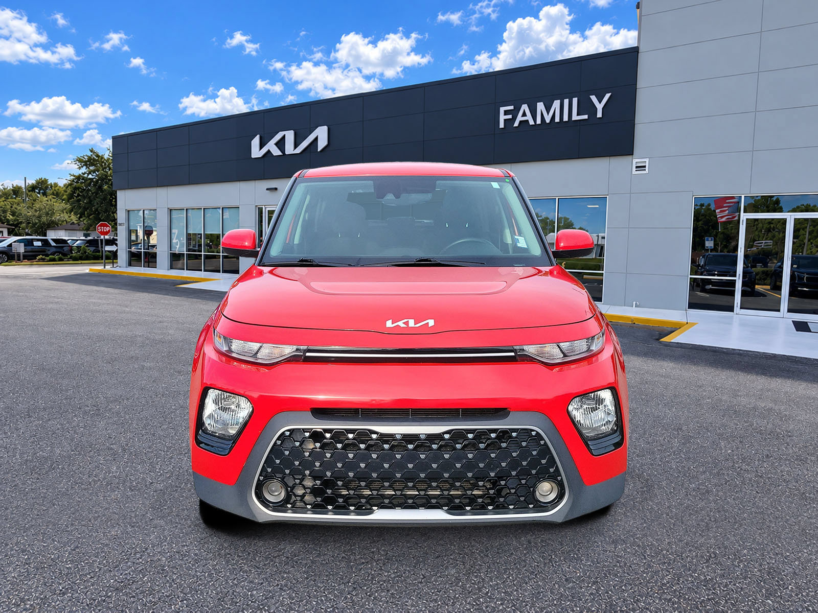 Used 2022 Kia Soul EX FWD image 2