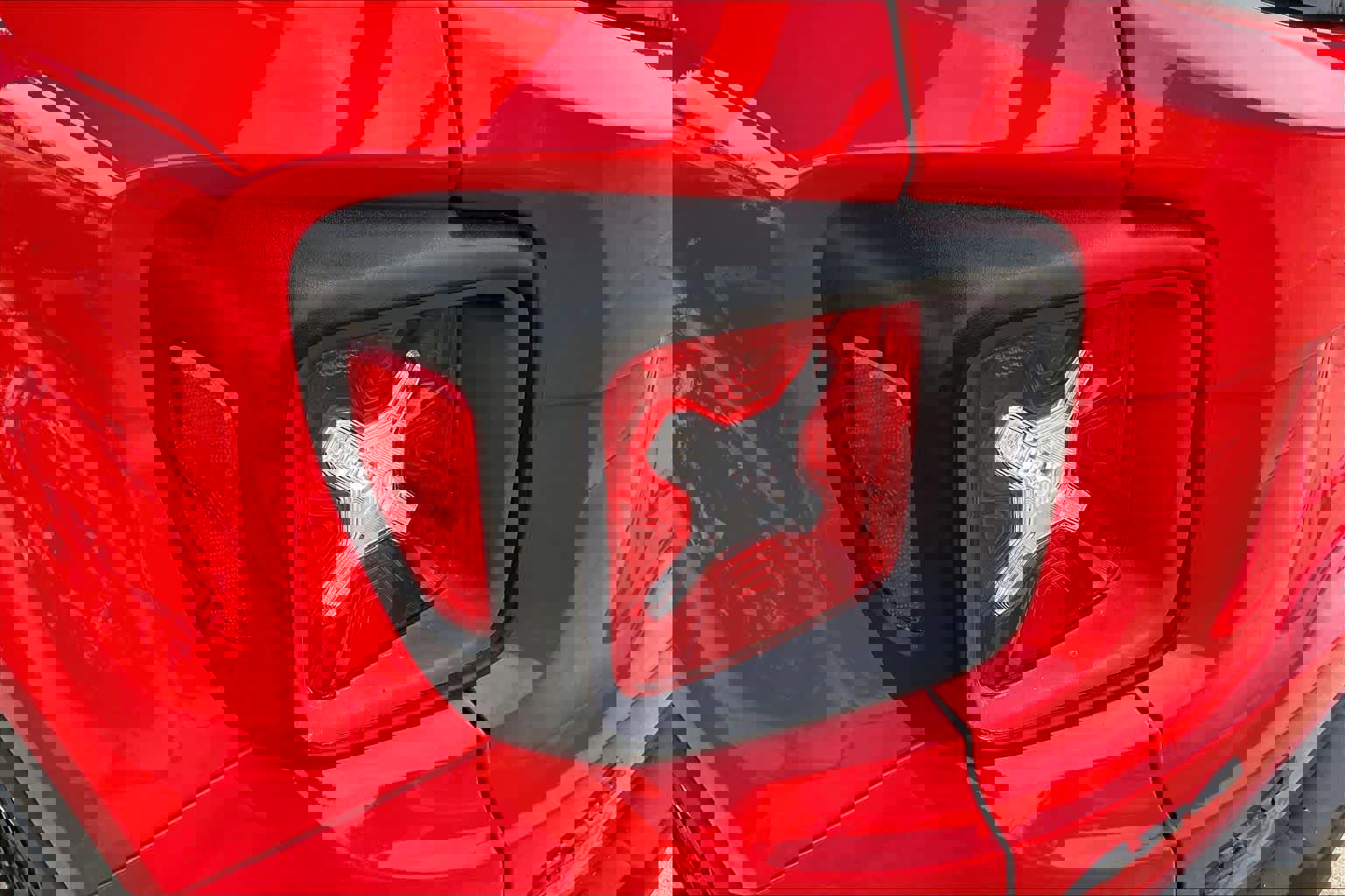 Used 2016 Jeep Renegade Trailhawk image 29