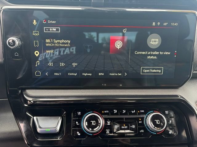 Used 2025 GMC Sierra 2500 AT4 w/ AT4 Preferred Package AWD/4WD image 13