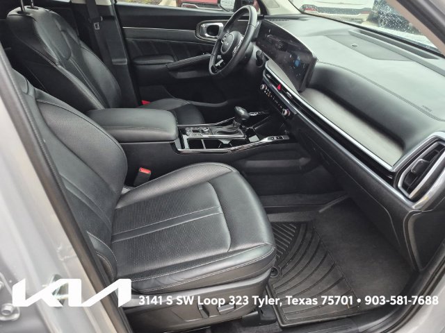 Certified 2025 Kia Sorento SX AWD/4WD image 11