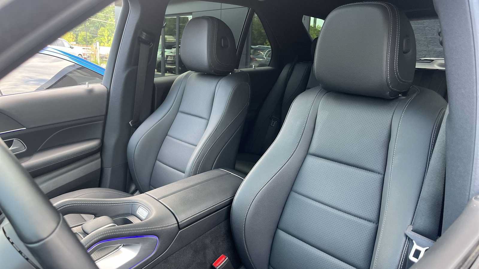 Certified 2025 Mercedes-Benz GLE 450e 4MATIC image 28