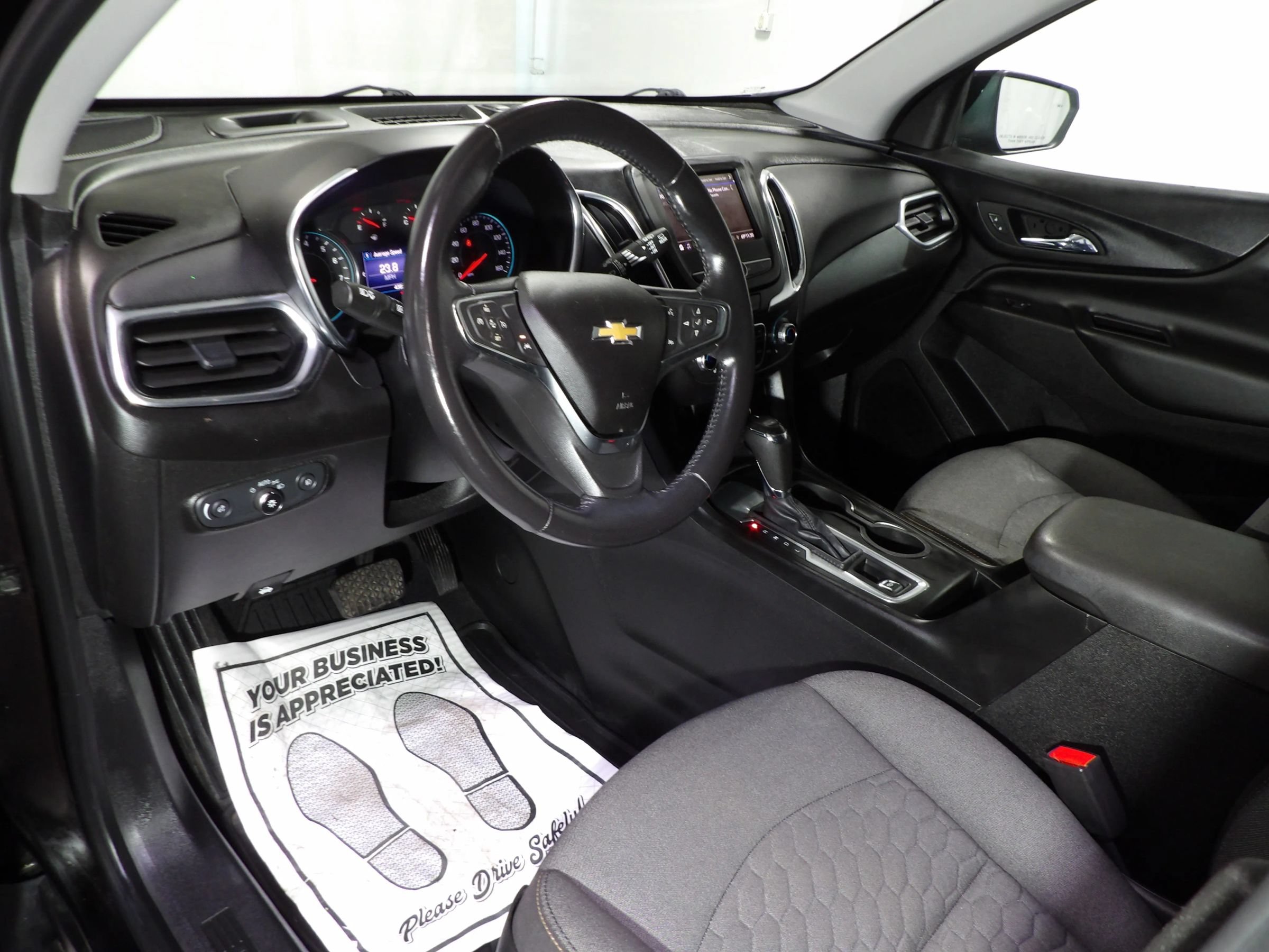 Used 2020 Chevrolet Equinox LT FWD image 9