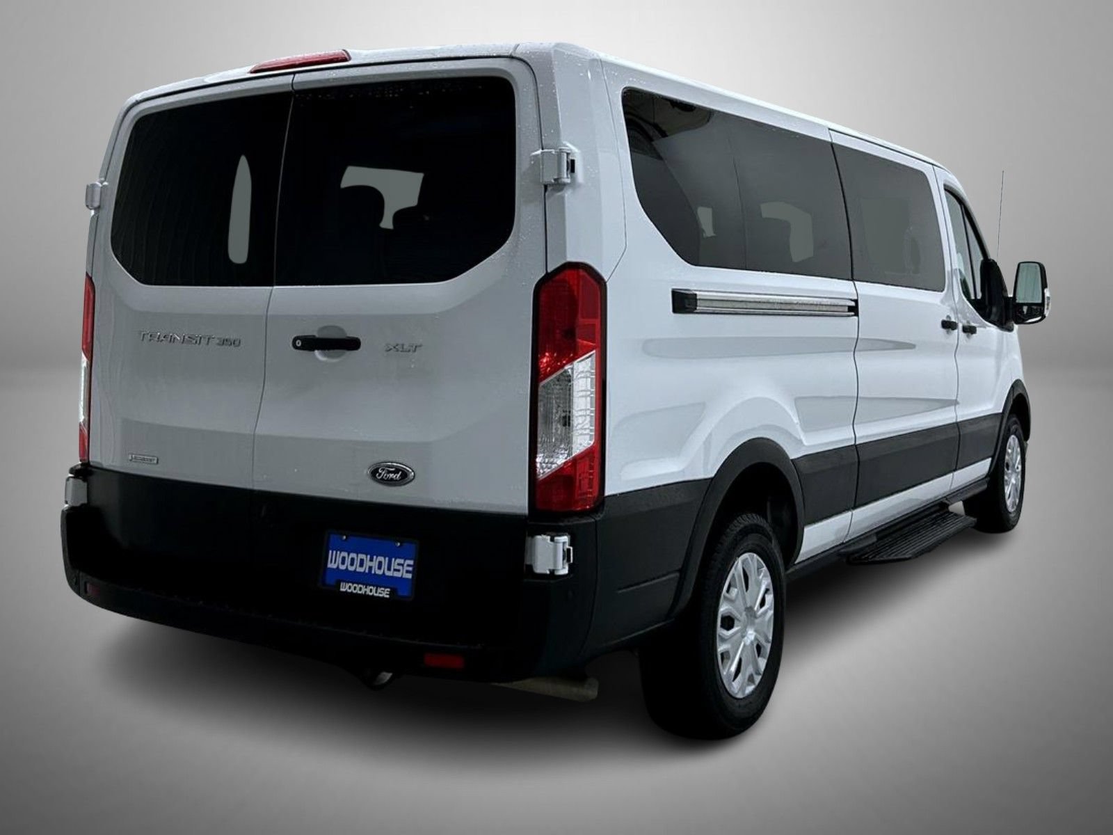 Used 2025 Ford Transit 350 XLT RWD image 5