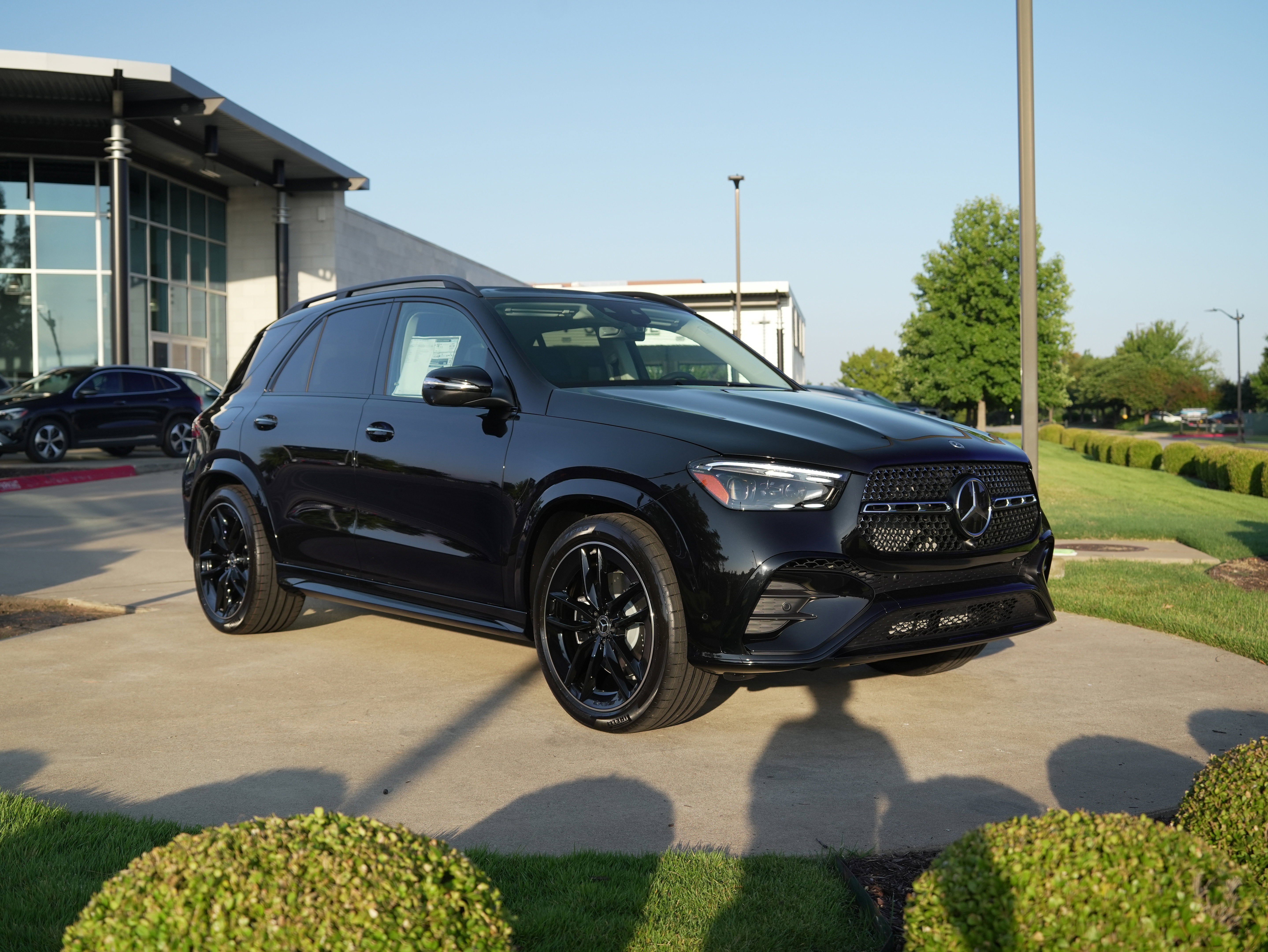 New 2026 Mercedes-Benz GLE 580 4MATIC image 9