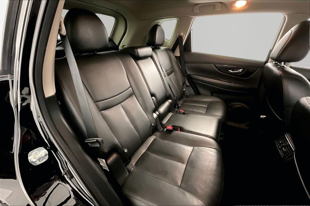 Used 2020 Nissan Rogue SL w/ Premium Package image 21