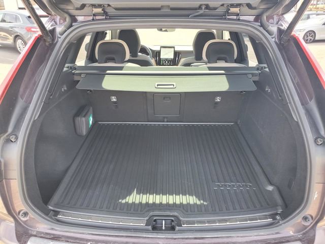 Certified 2026 Volvo XC60 B5 Plus w/ Protection Package Premier image 32