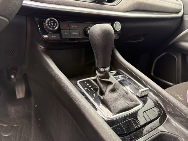 Used 2024 Jeep Compass Sport image 13