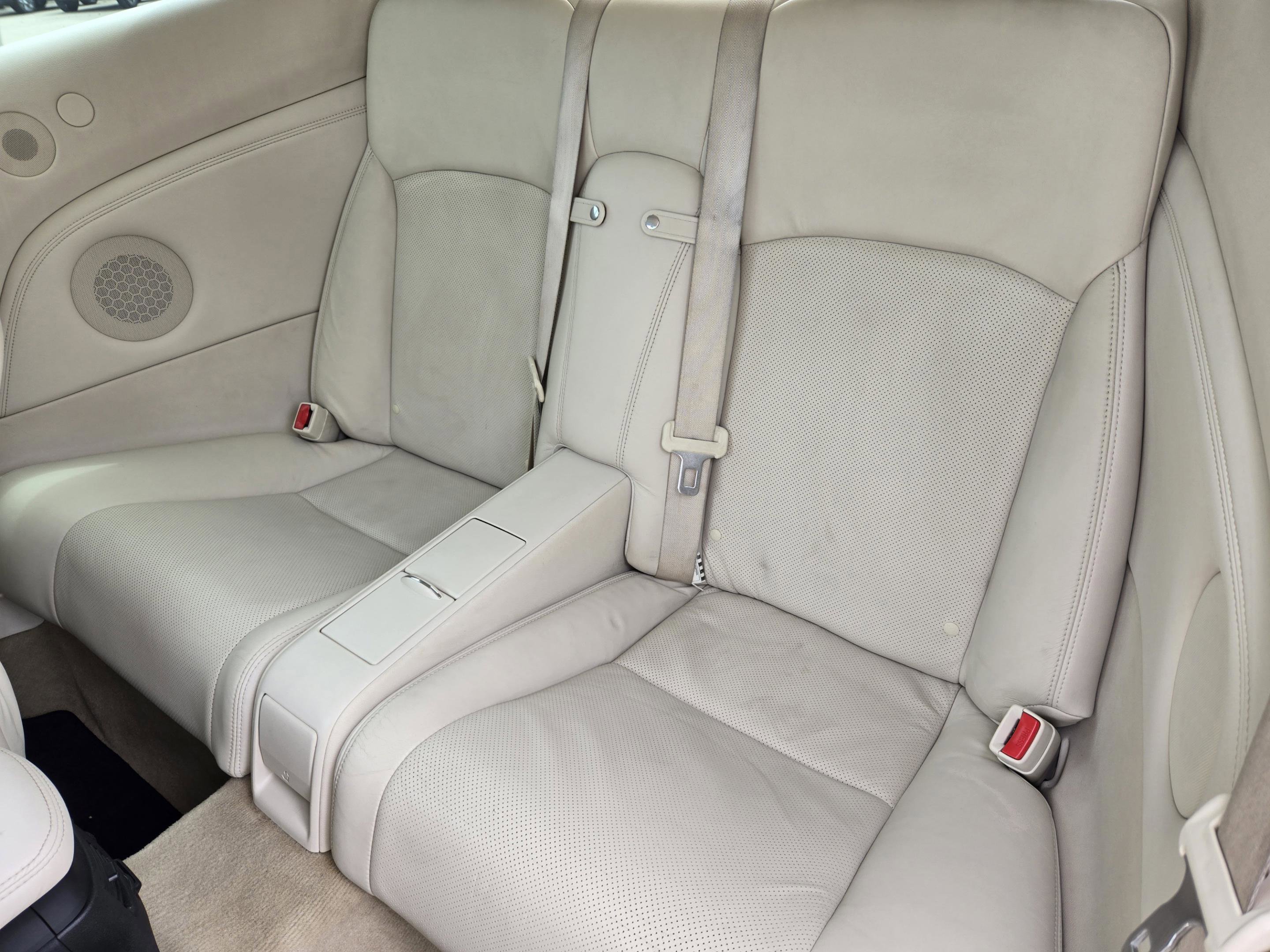 Used 2010 Lexus IS 250C RWD image 27