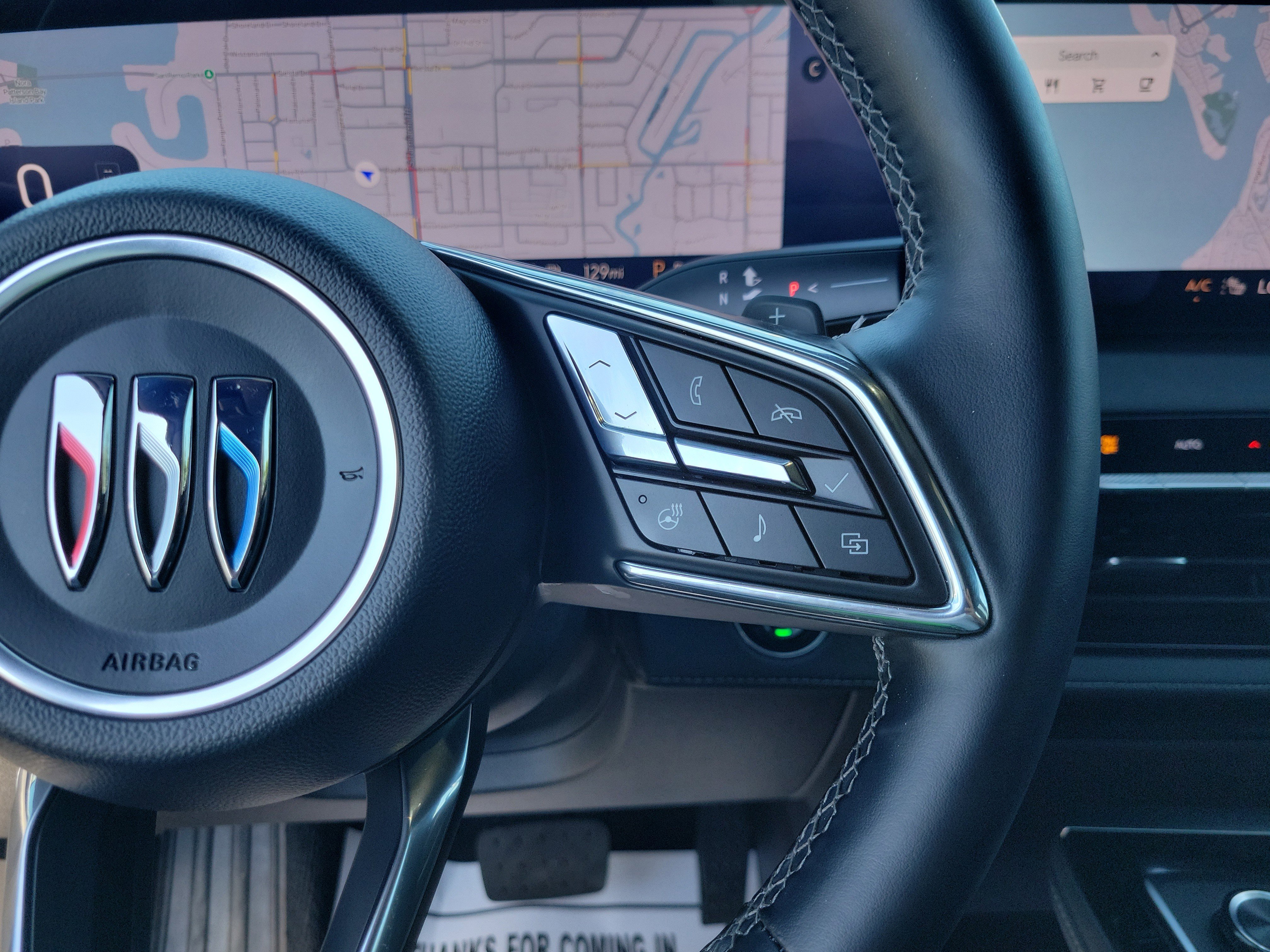 Used 2025 Buick Enclave Preferred image 32