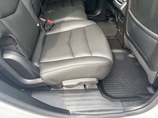 Certified 2024 Cadillac XT6 Luxury w/ LPO, Floor Liner Package AWD/4WD image 55
