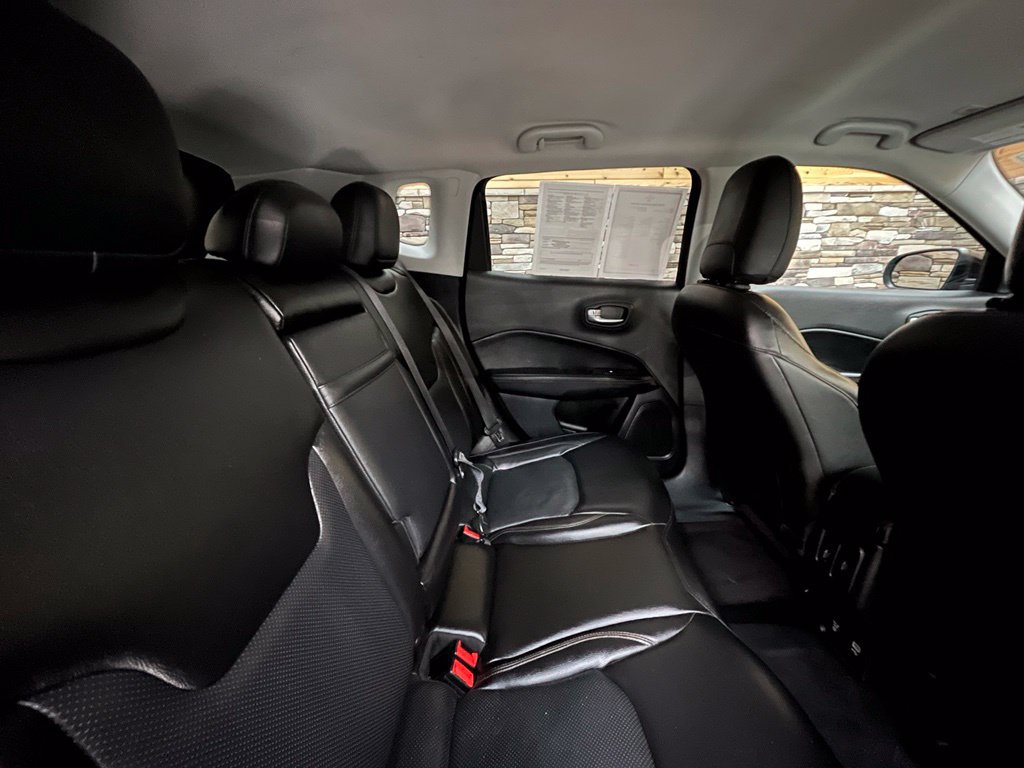 Used 2018 Jeep Compass Limited AWD/4WD image 37