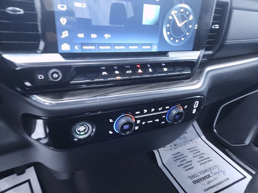 Used 2024 Chevrolet Silverado 1500 LT image 17