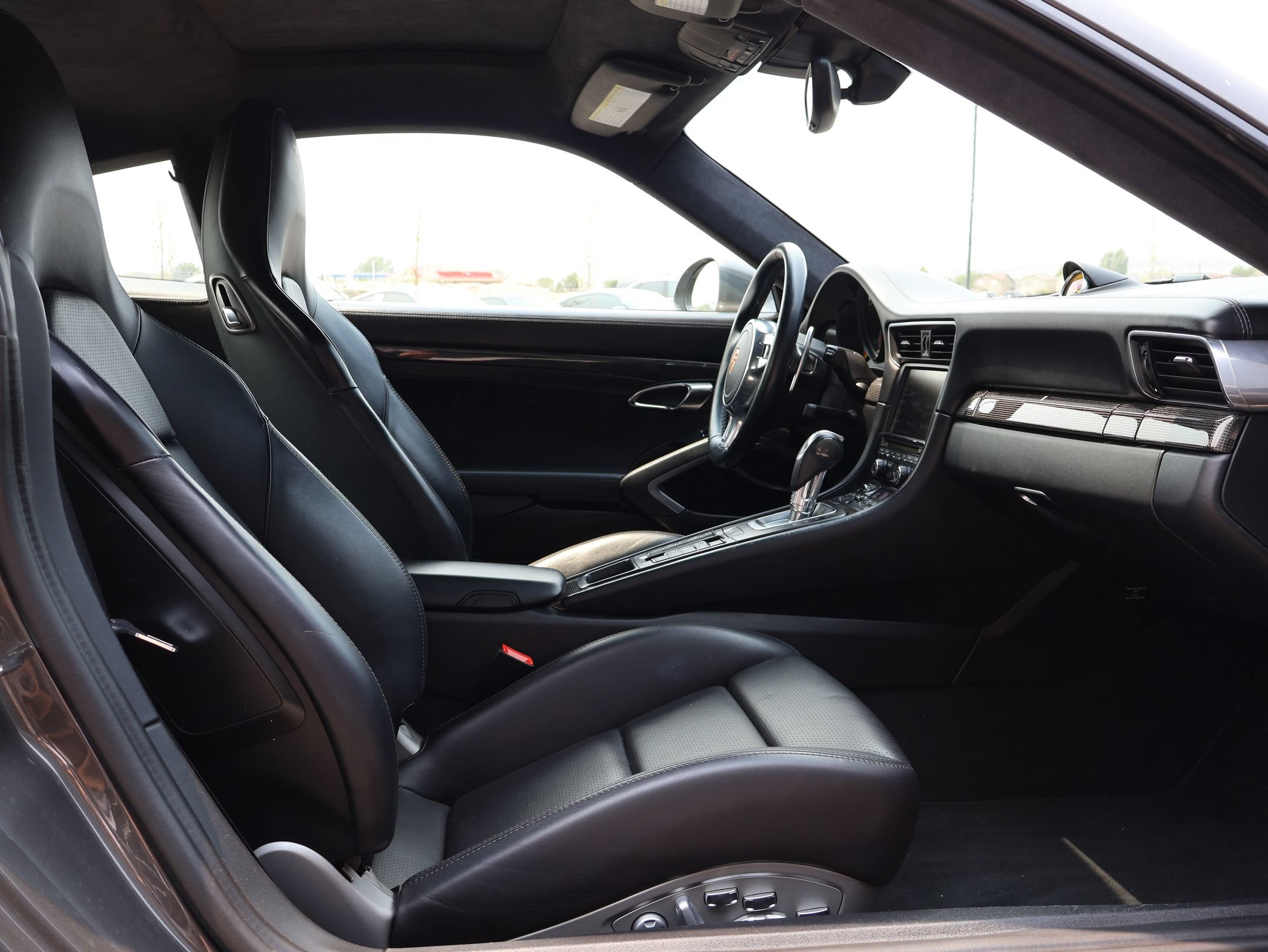 Used 2014 Porsche 911 Turbo S AWD/4WD image 32