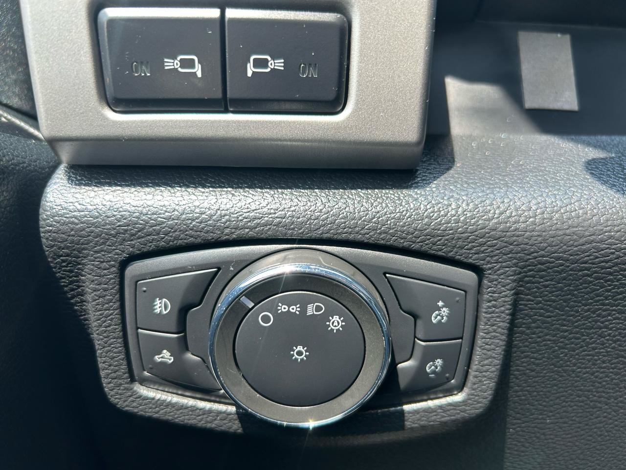 Used 2020 Ford F250 Lariat AWD/4WD image 37