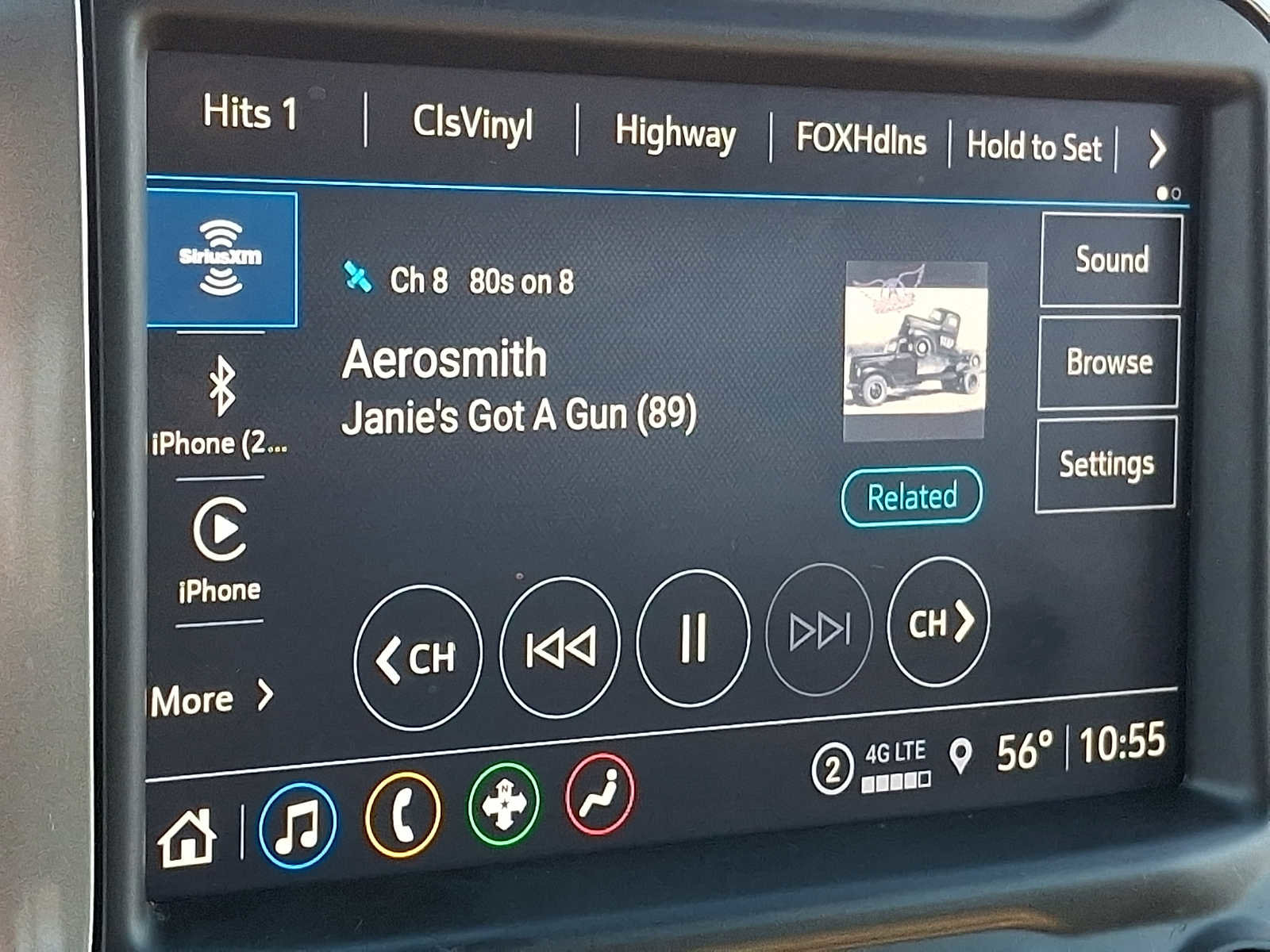 Used 2021 Chevrolet Silverado 1500 LT Trail Boss w/ Convenience Package II image 15