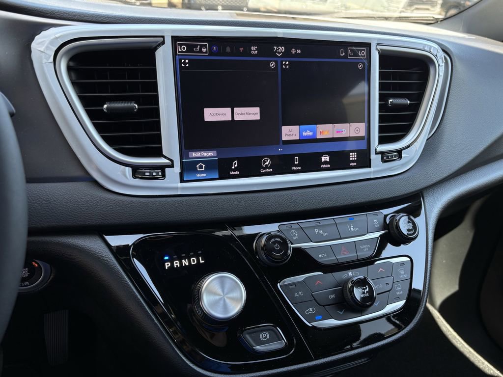 New 2026 Chrysler Voyager LX FWD image 13