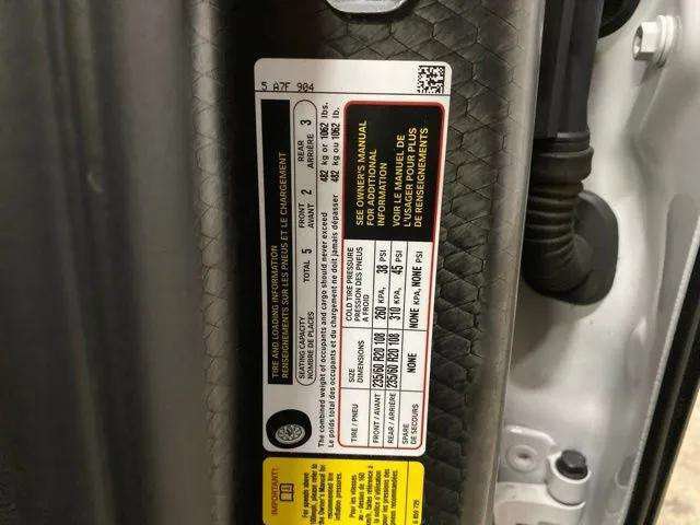 Used 2024 BMW iX xDrive50 w/ Premium Package AWD/4WD image 88