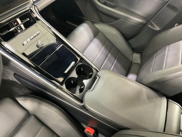 Used 2024 Porsche Panamera 4 image 22