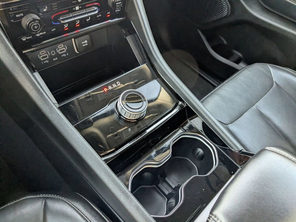 Used 2023 Jeep Grand Cherokee L Limited w/ Black Appearance Package image 26