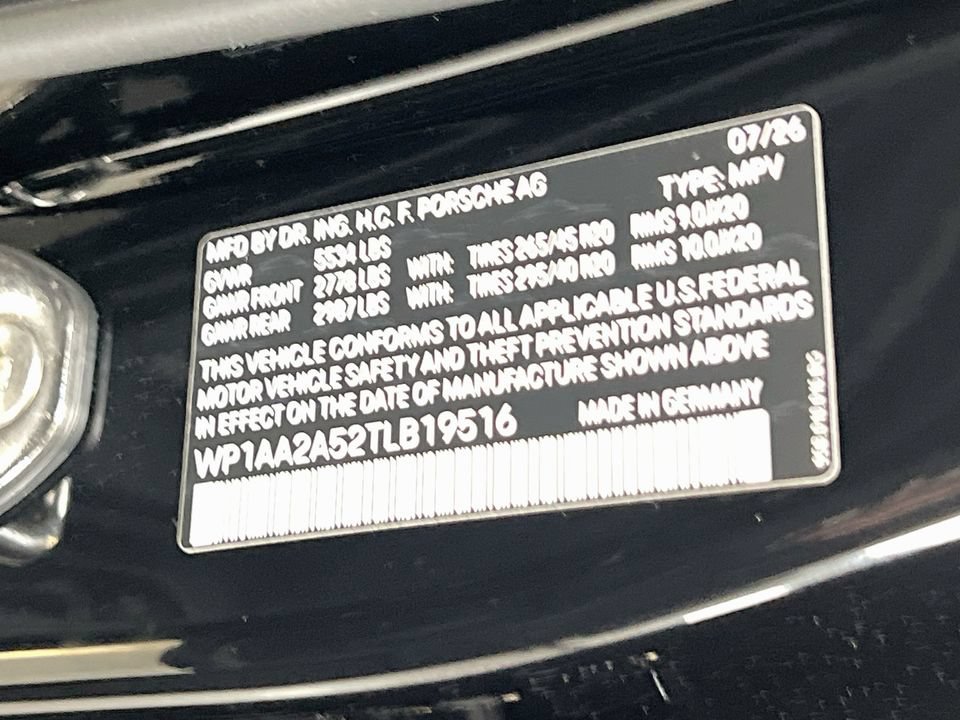 New 2026 Porsche Macan Turbo AWD/4WD image 34