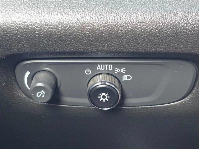Certified 2023 Chevrolet Traverse LS w/ Safety Package FWD image 30