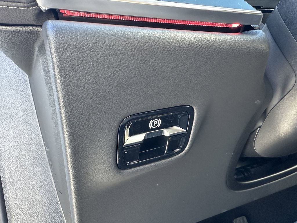 New 2026 Mercedes-Benz E 450 4MATIC Sedan image 37
