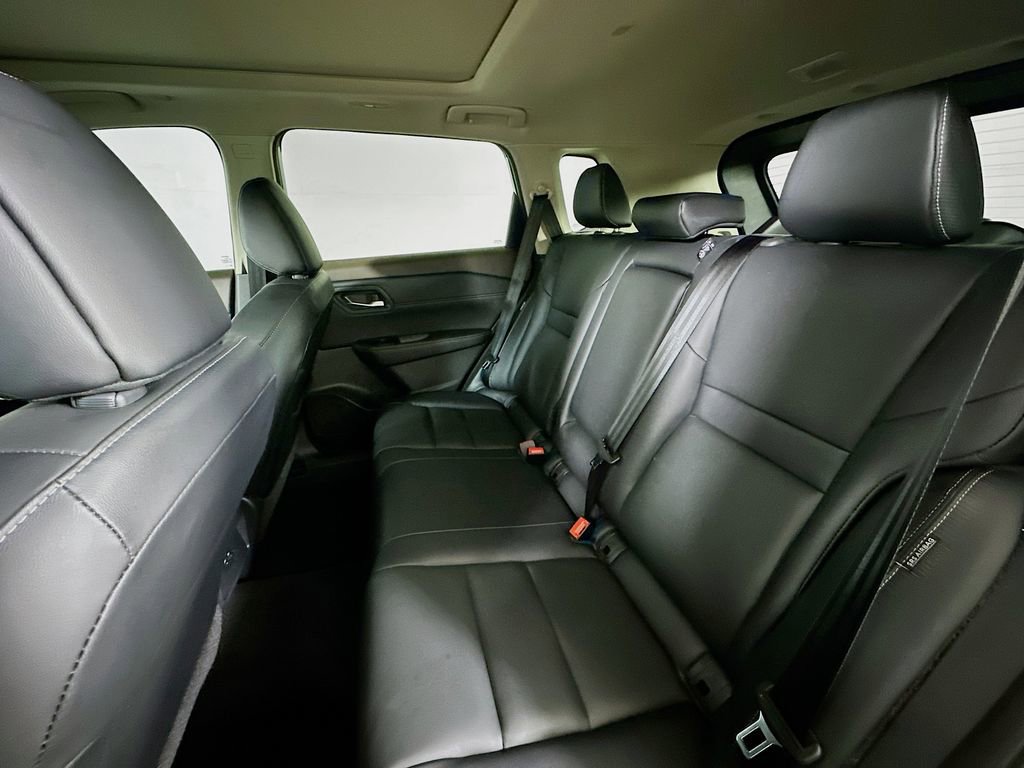 Used 2023 Nissan Rogue SL image 14