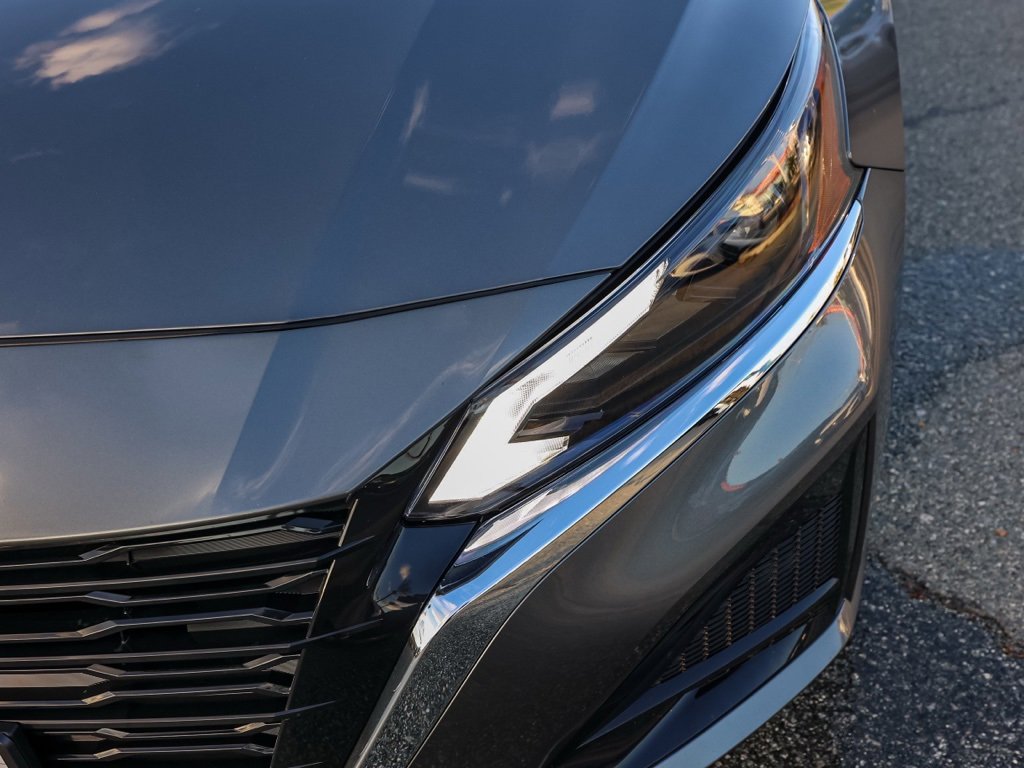 Used 2025 Nissan Altima 2.5 S image 10