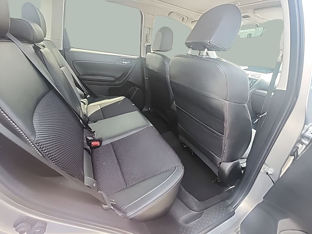 Used 2017 Subaru Forester 2.0XT Premium AWD/4WD image 12