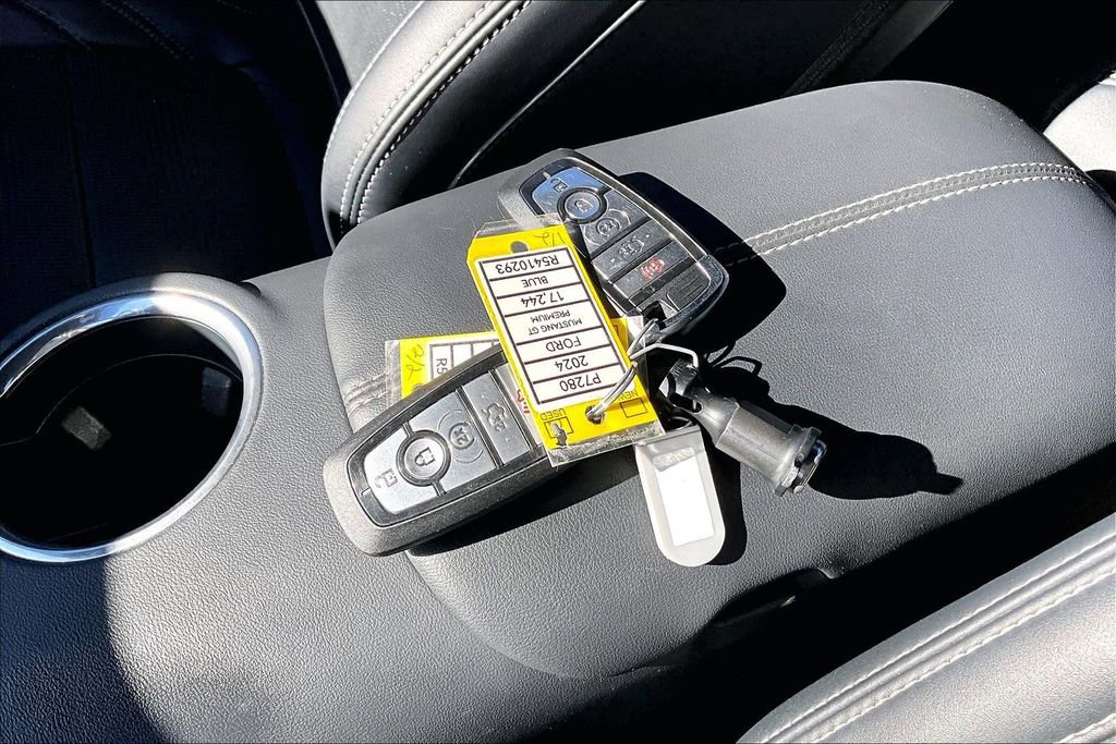 Used 2024 Ford Mustang GT Premium image 11